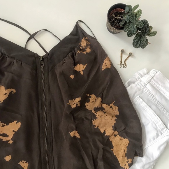 silence + noise Tops - UO Army Green Gold Leaf Tank